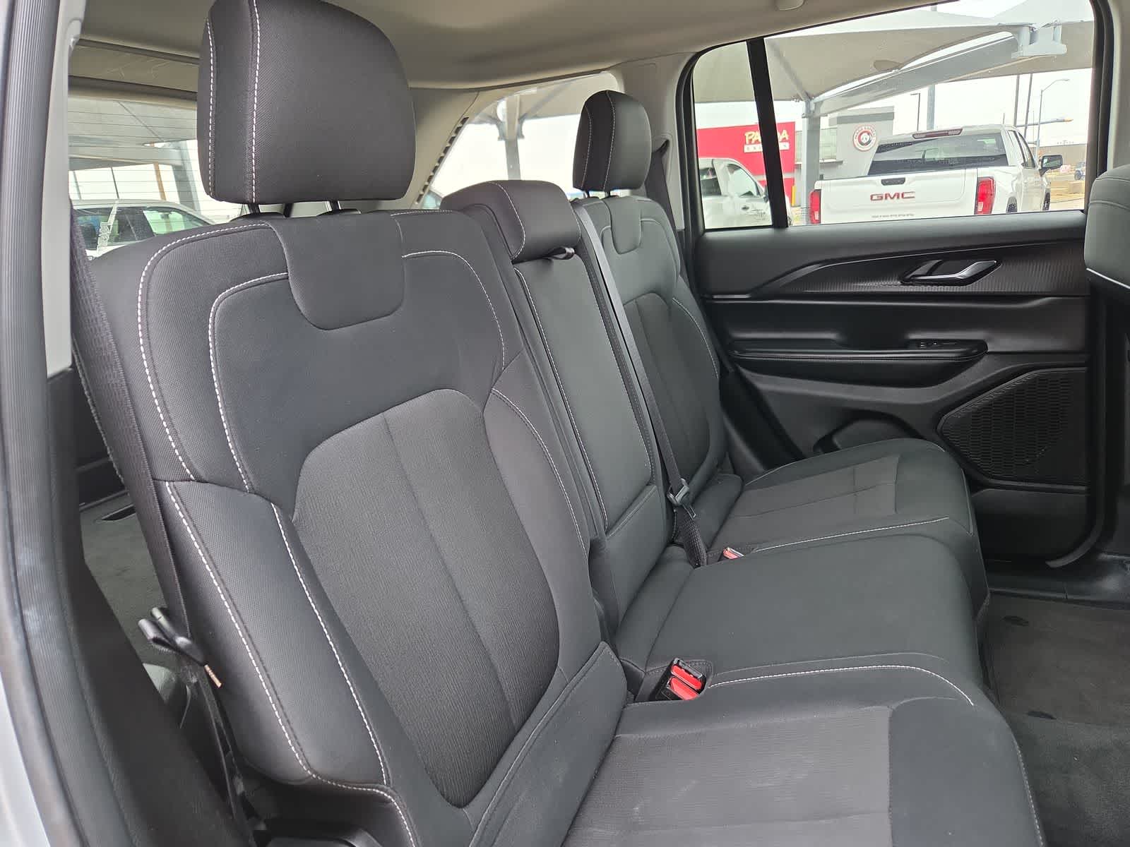 2024 Jeep Grand Cherokee Laredo