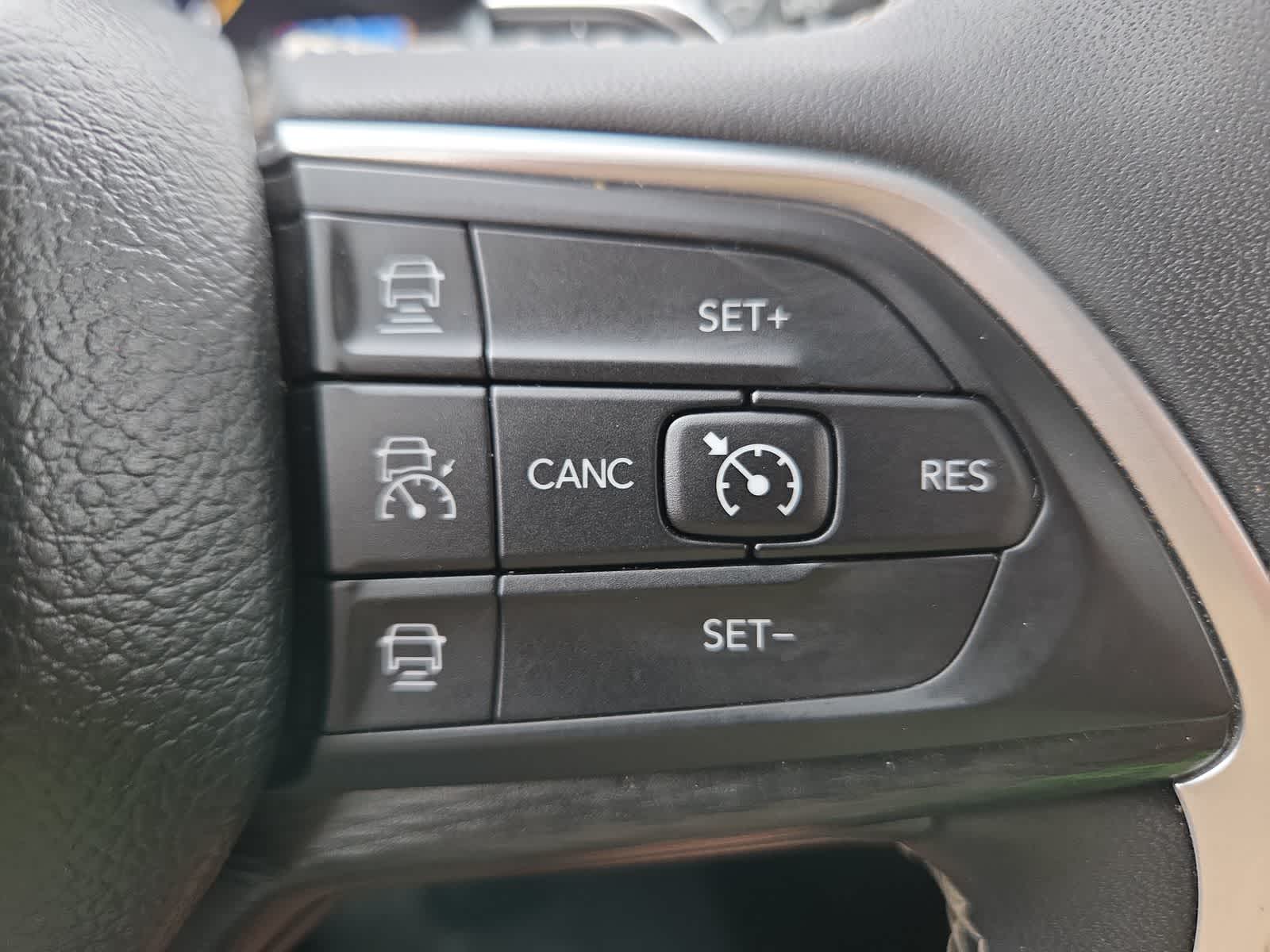 2024 Jeep Grand Cherokee Laredo
