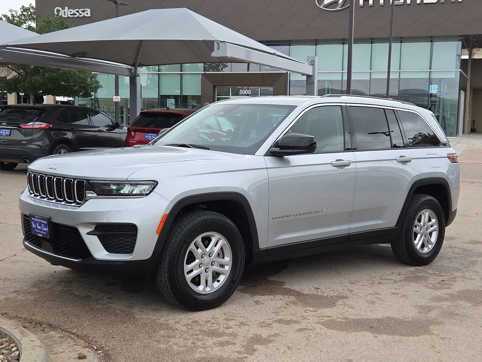 2024 Jeep Grand Cherokee Laredo