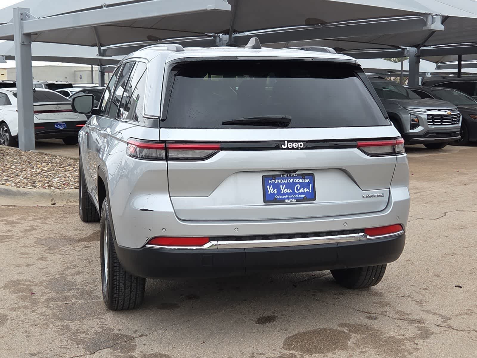2024 Jeep Grand Cherokee Laredo