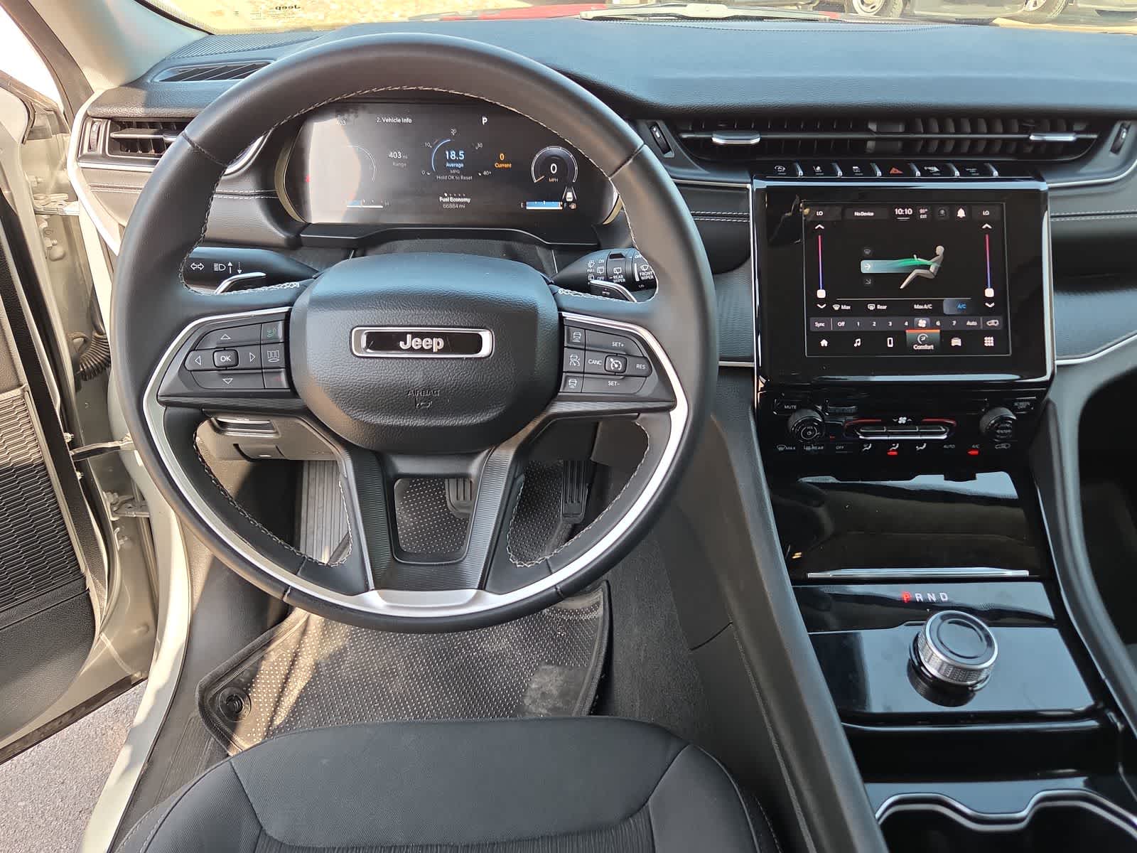 2023 Jeep Grand Cherokee Laredo