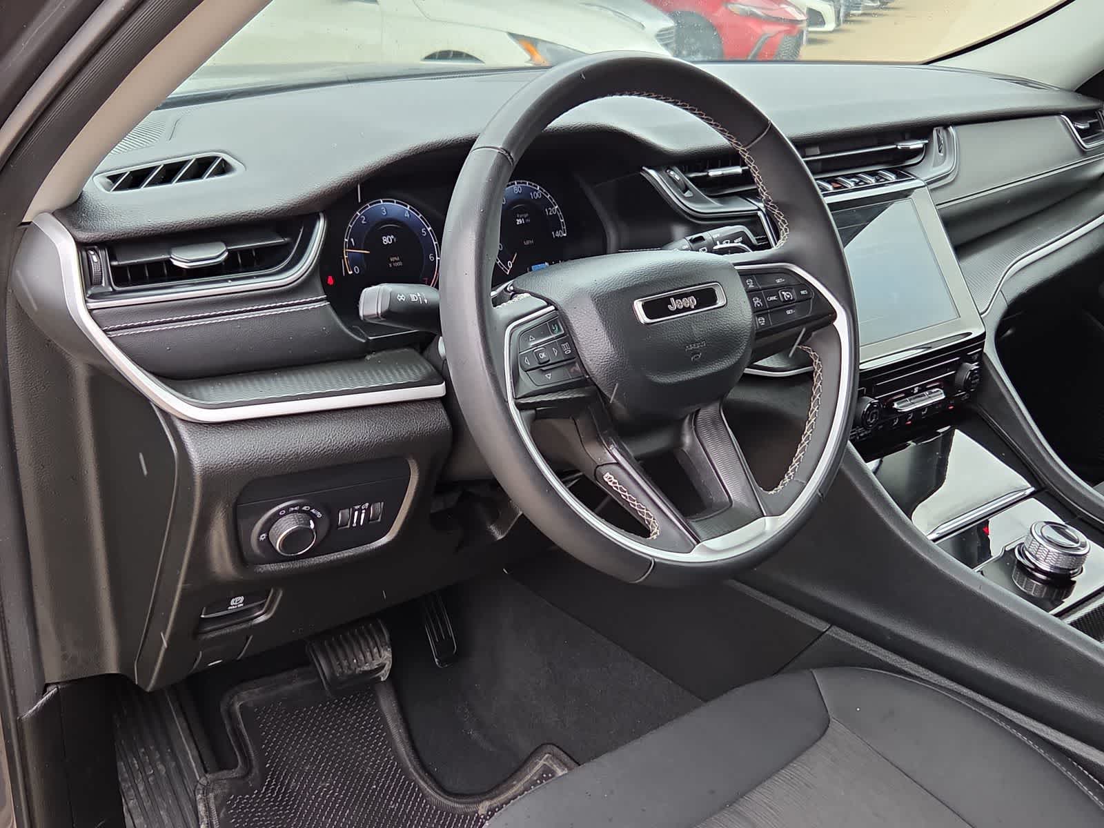2024 Jeep Grand Cherokee Laredo