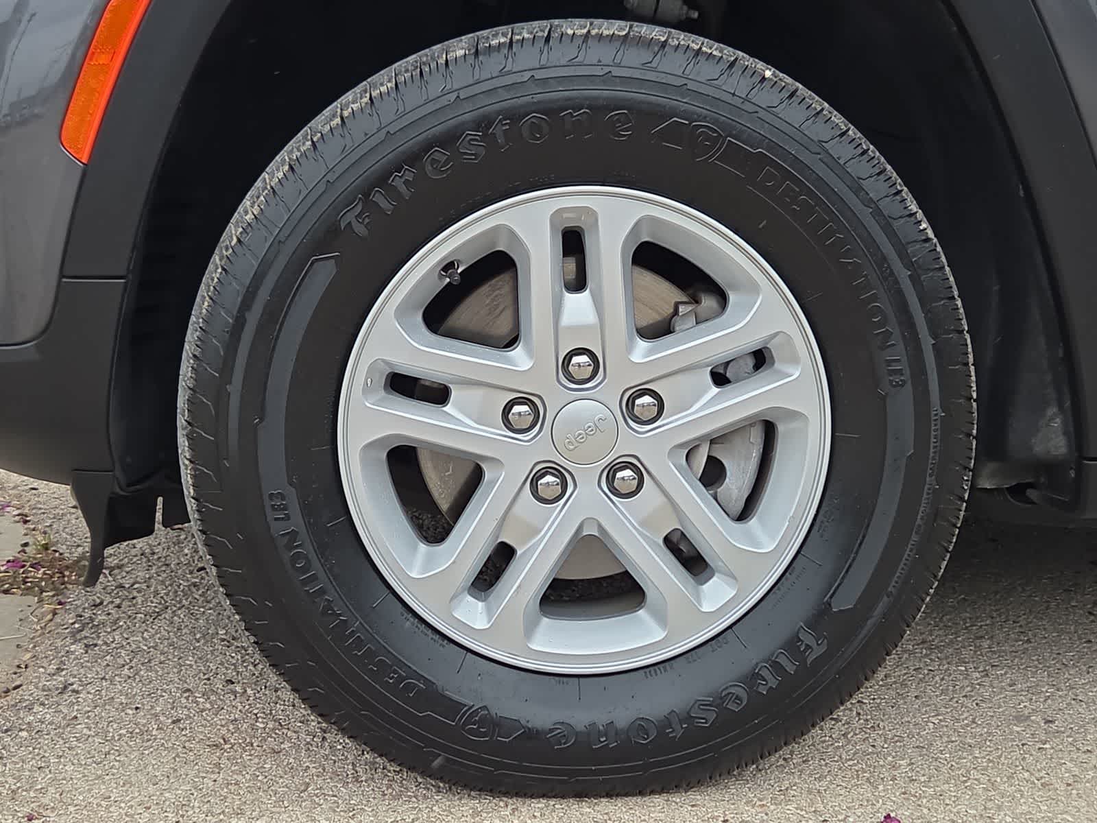 2024 Jeep Grand Cherokee Laredo