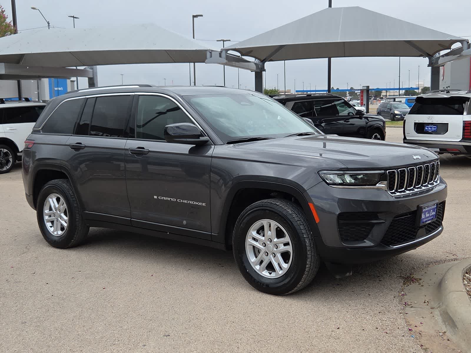 2024 Jeep Grand Cherokee Laredo