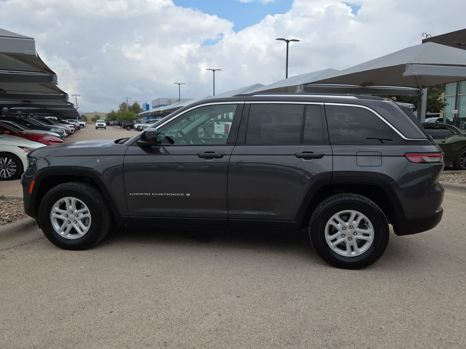 2024 Jeep Grand Cherokee Laredo