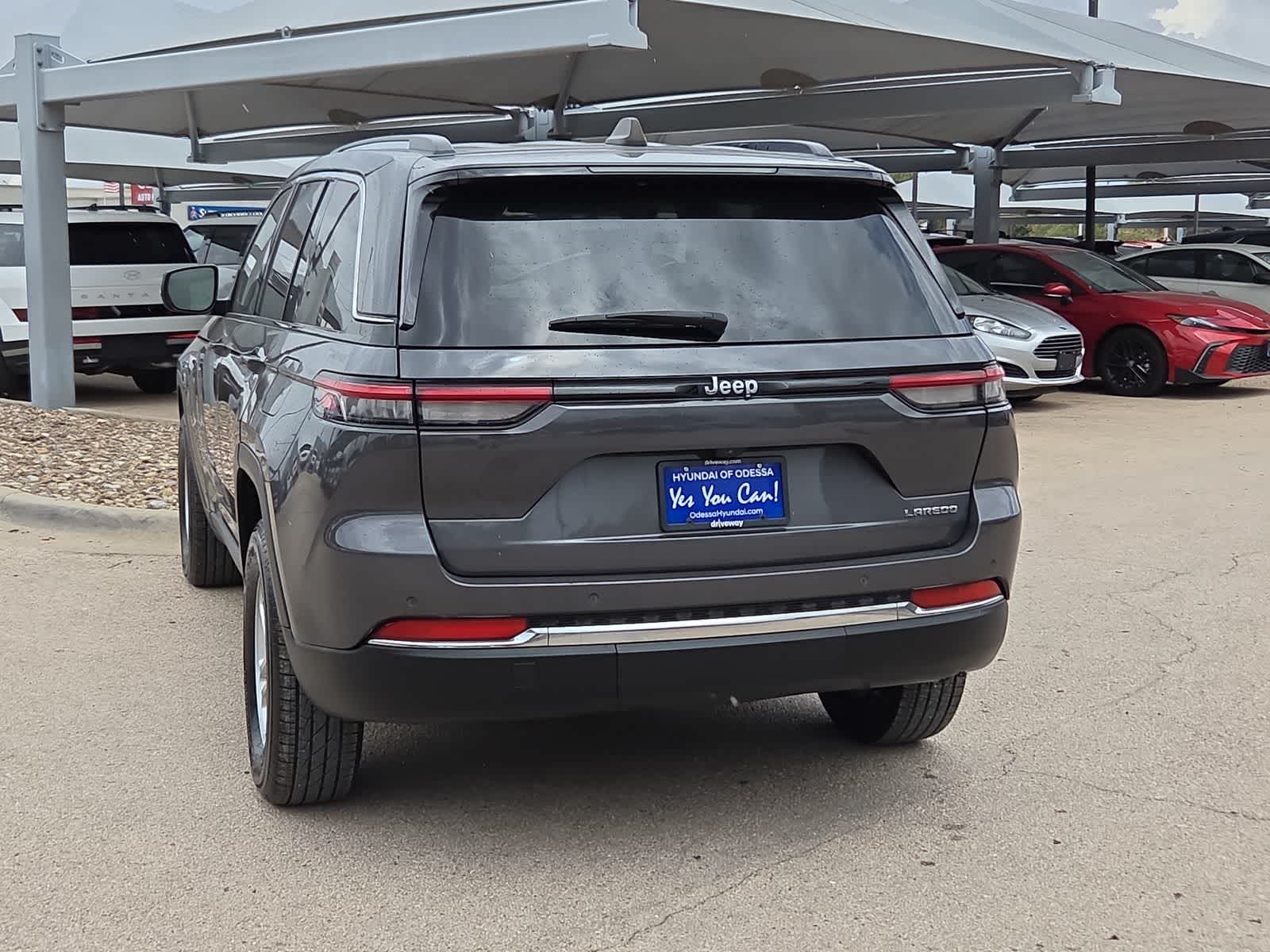 2024 Jeep Grand Cherokee Laredo