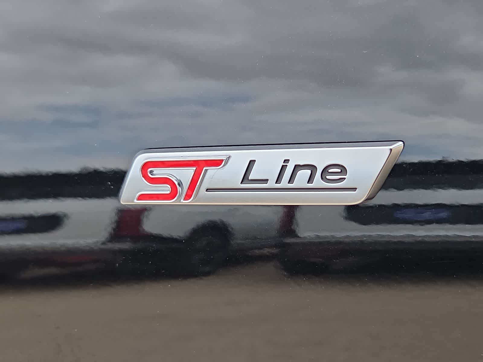 2025 Ford Escape ST-Line