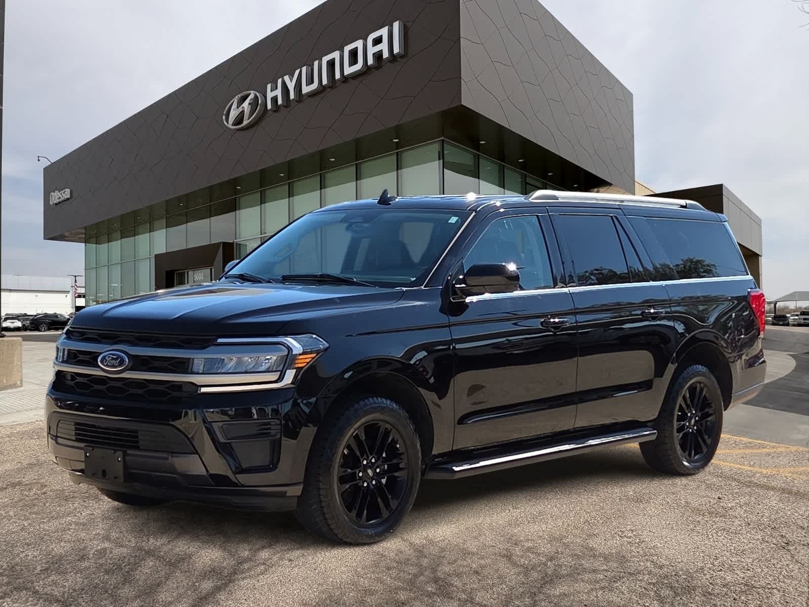 2024 Ford Expedition Max XLT