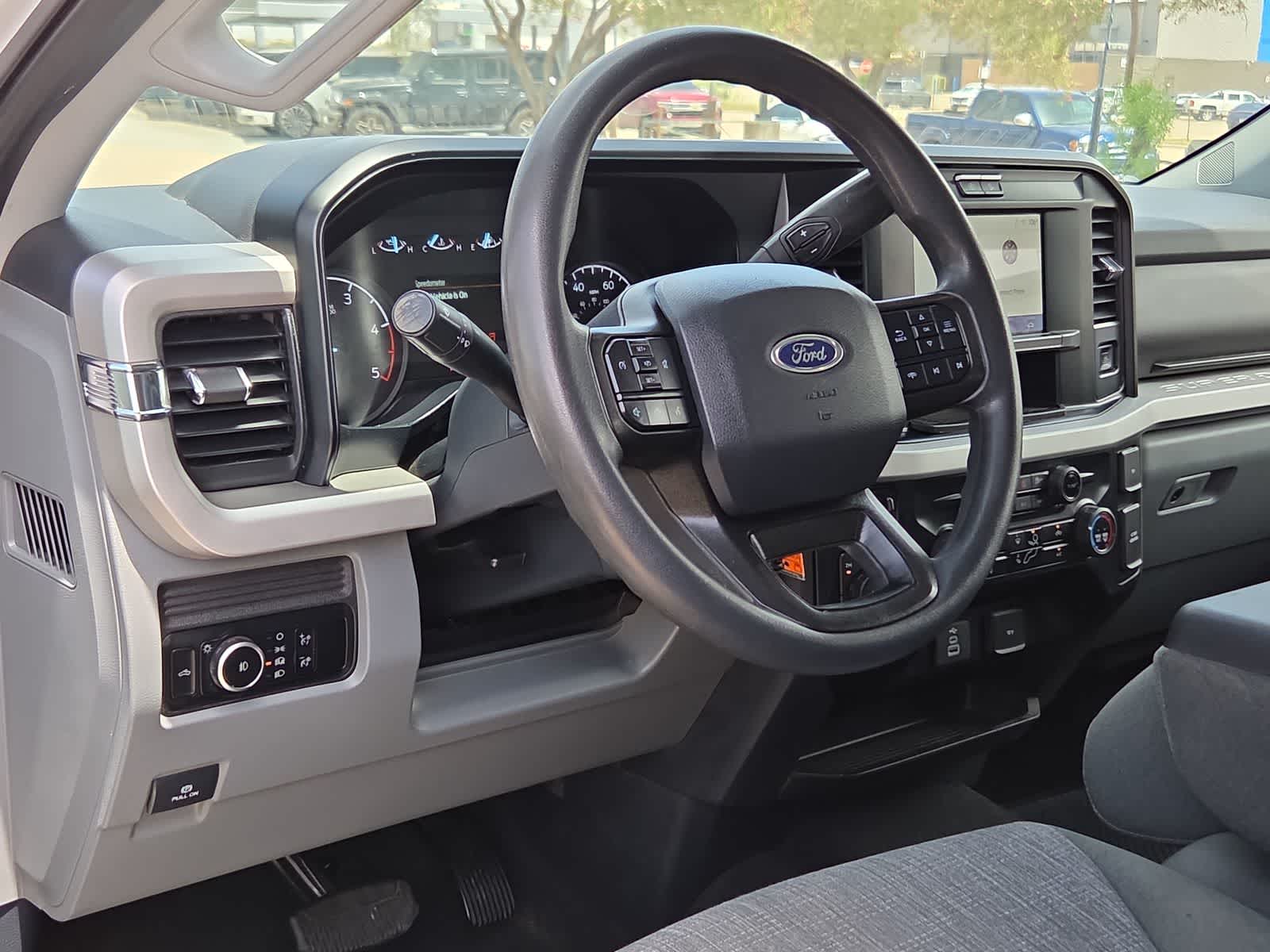 2025 Ford Super Duty F-250 SRW XLT