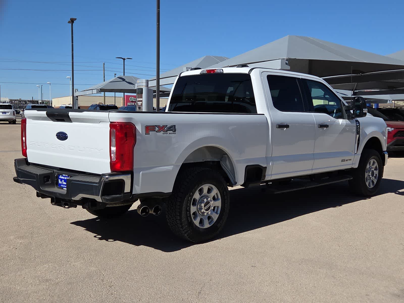 2024 Ford Super Duty F-250 Pickup XLT