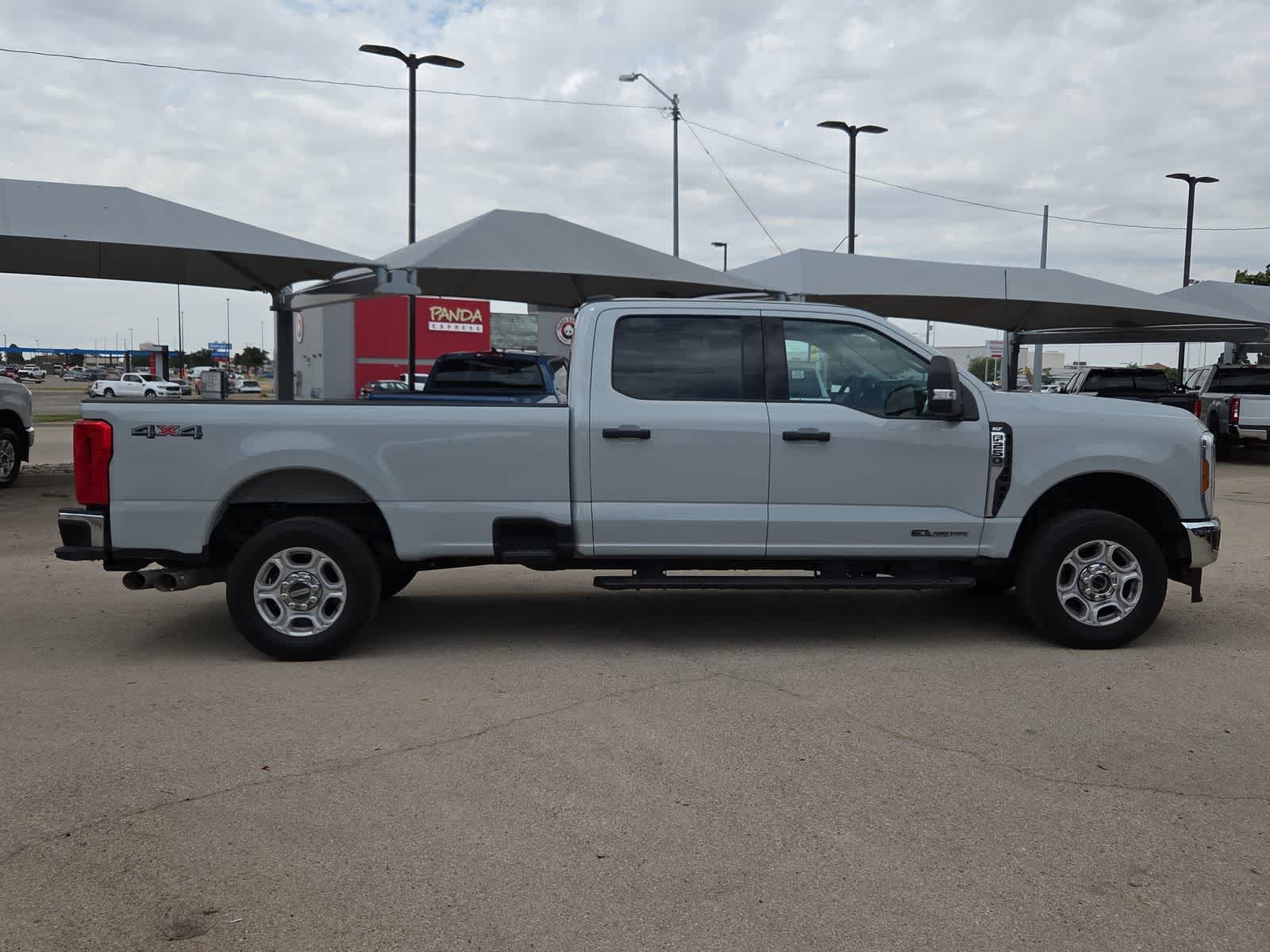 2026 Ford Super Duty F-250 SRW XLT