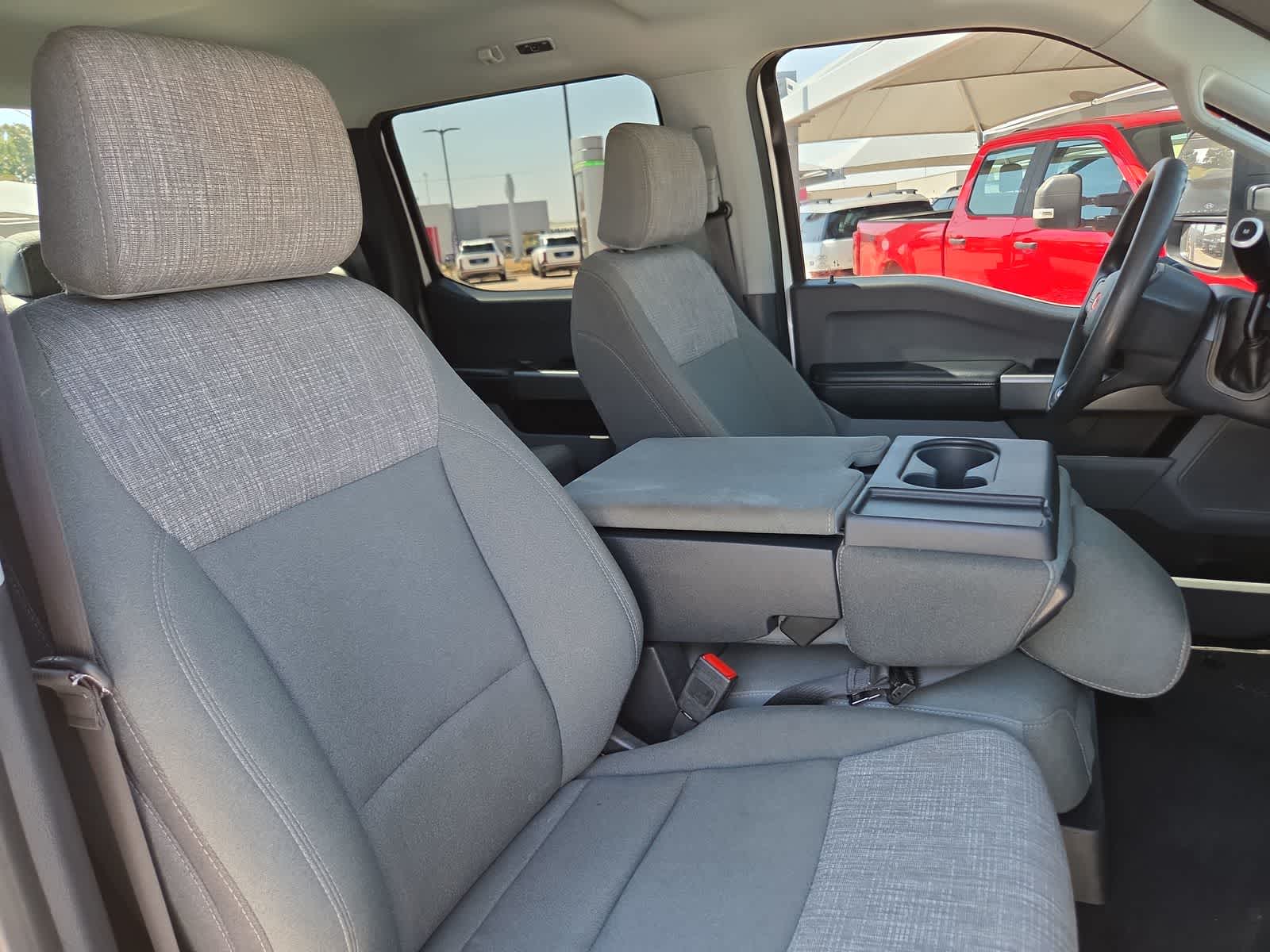 2025 Ford Super Duty F-350 SRW XLT