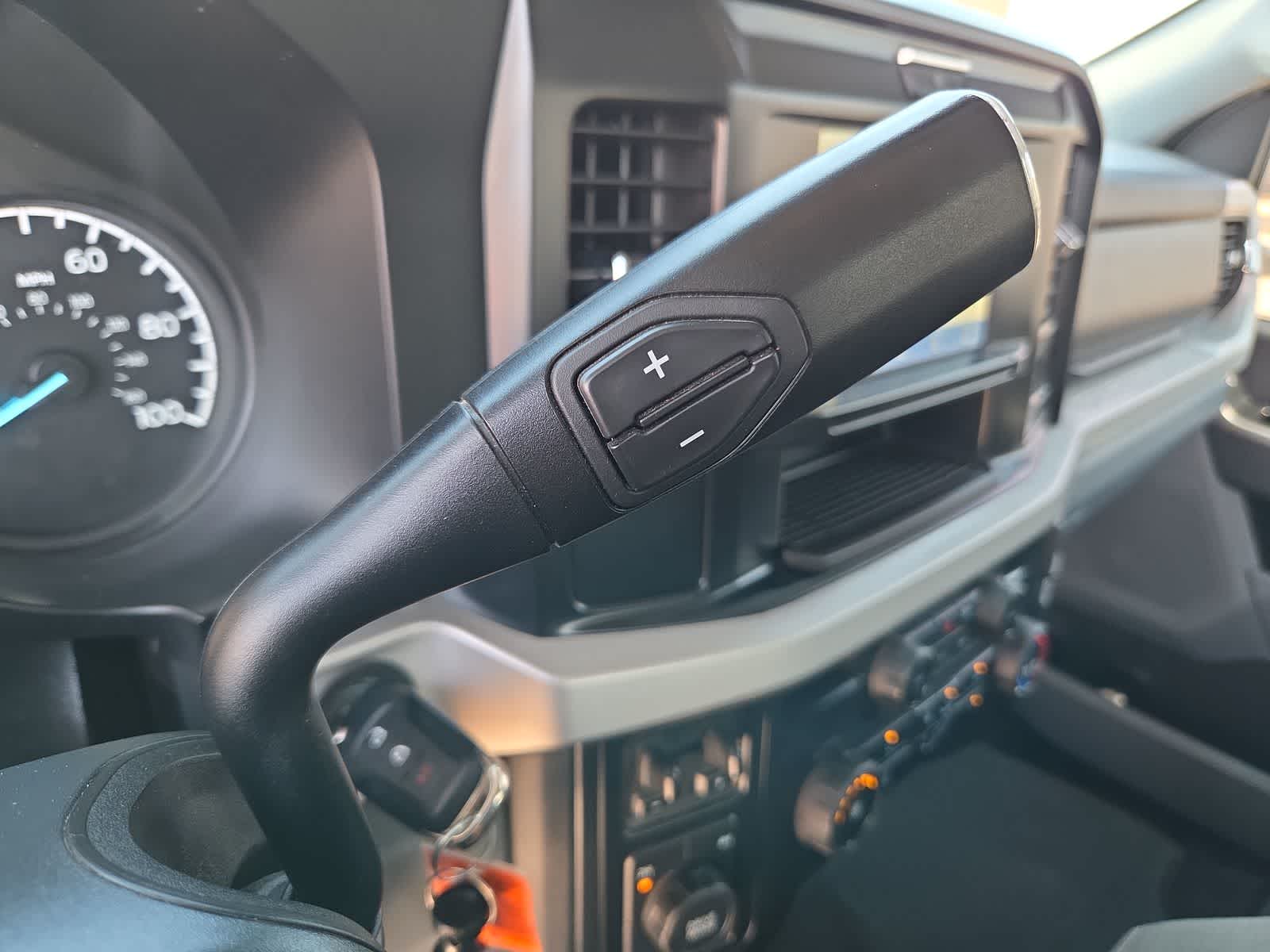2025 Ford Super Duty F-350 SRW XLT