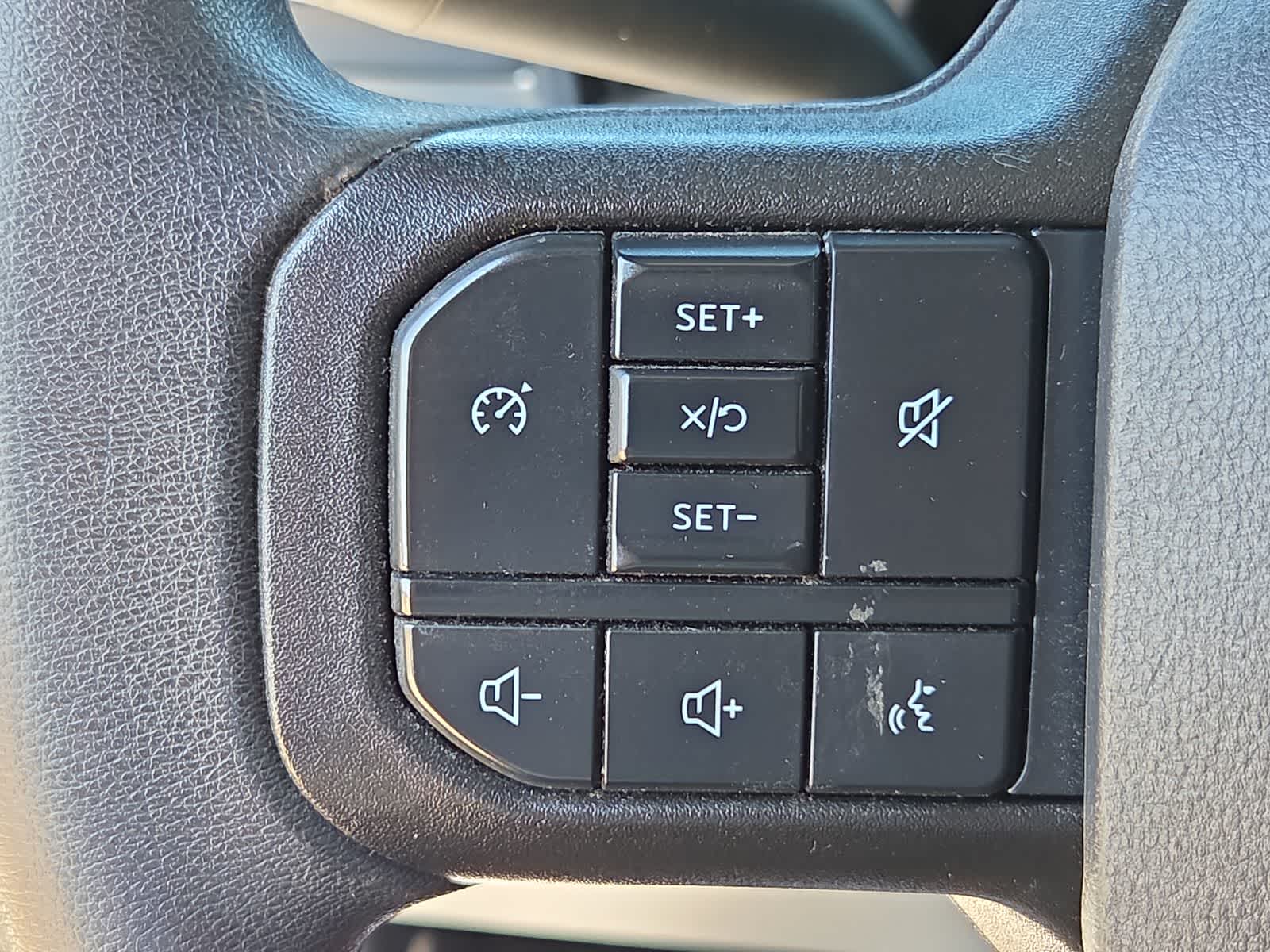 2025 Ford Super Duty F-350 SRW XLT