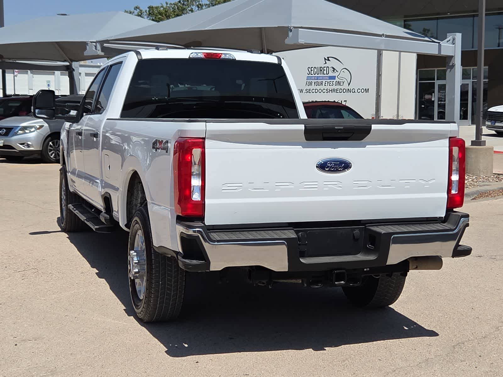 2025 Ford Super Duty F-350 SRW XLT