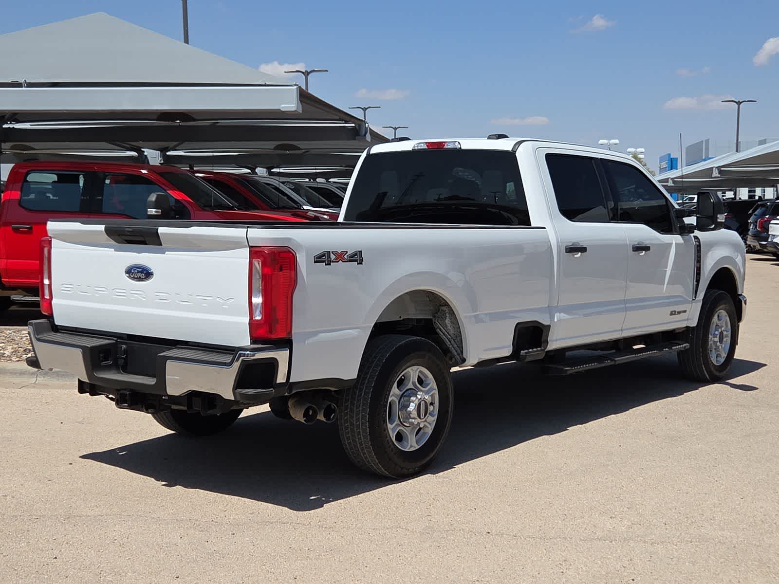 2025 Ford Super Duty F-350 SRW XLT