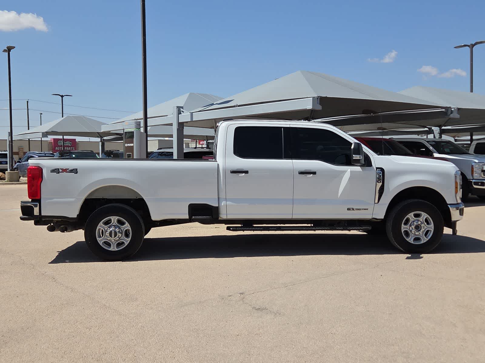 2025 Ford Super Duty F-350 SRW XLT