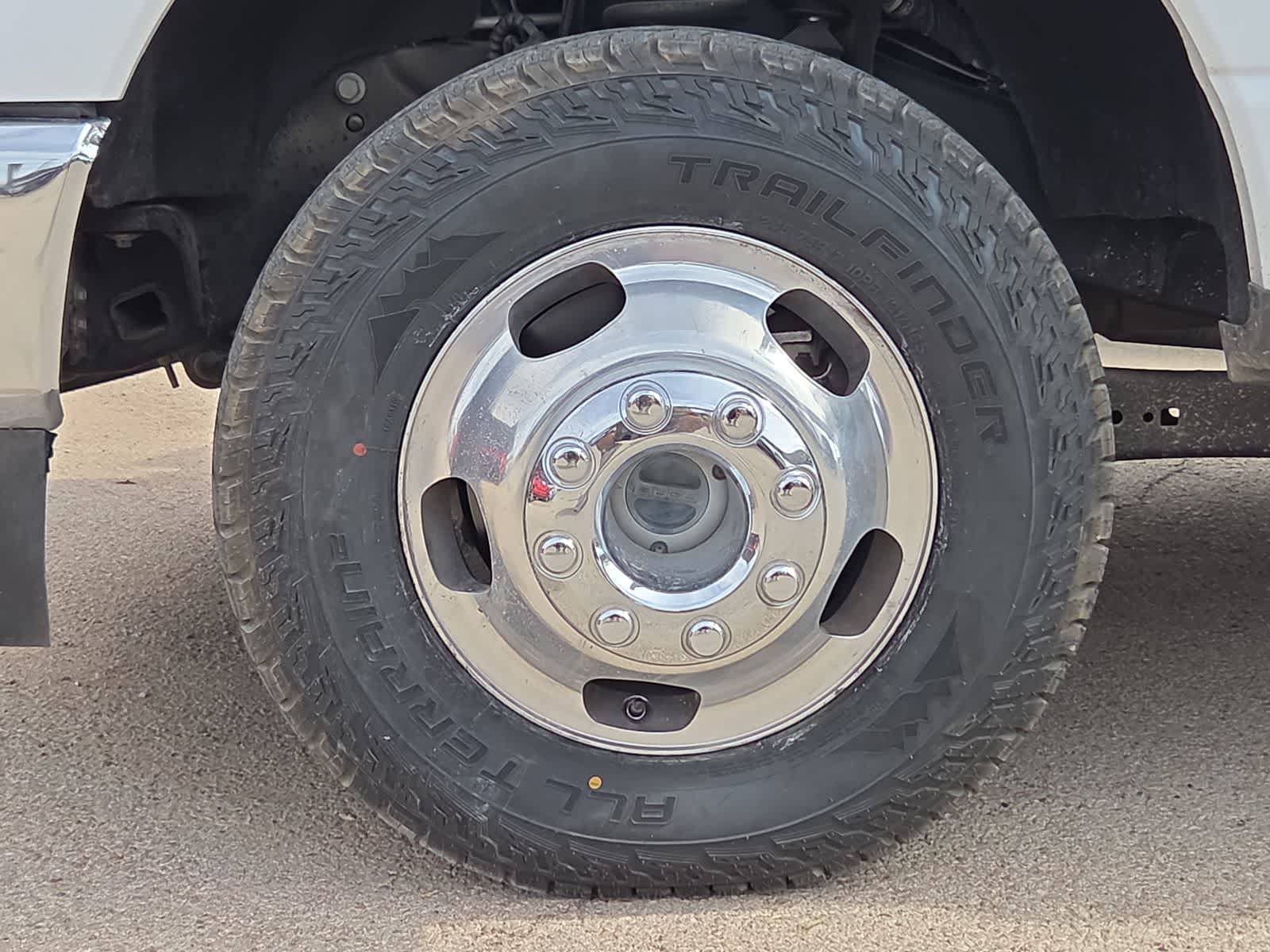 2023 Ford Super Duty F-350 DRW Pickup XL