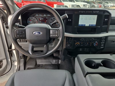 2023 Ford Super Duty F-350 DRW Pickup XL
