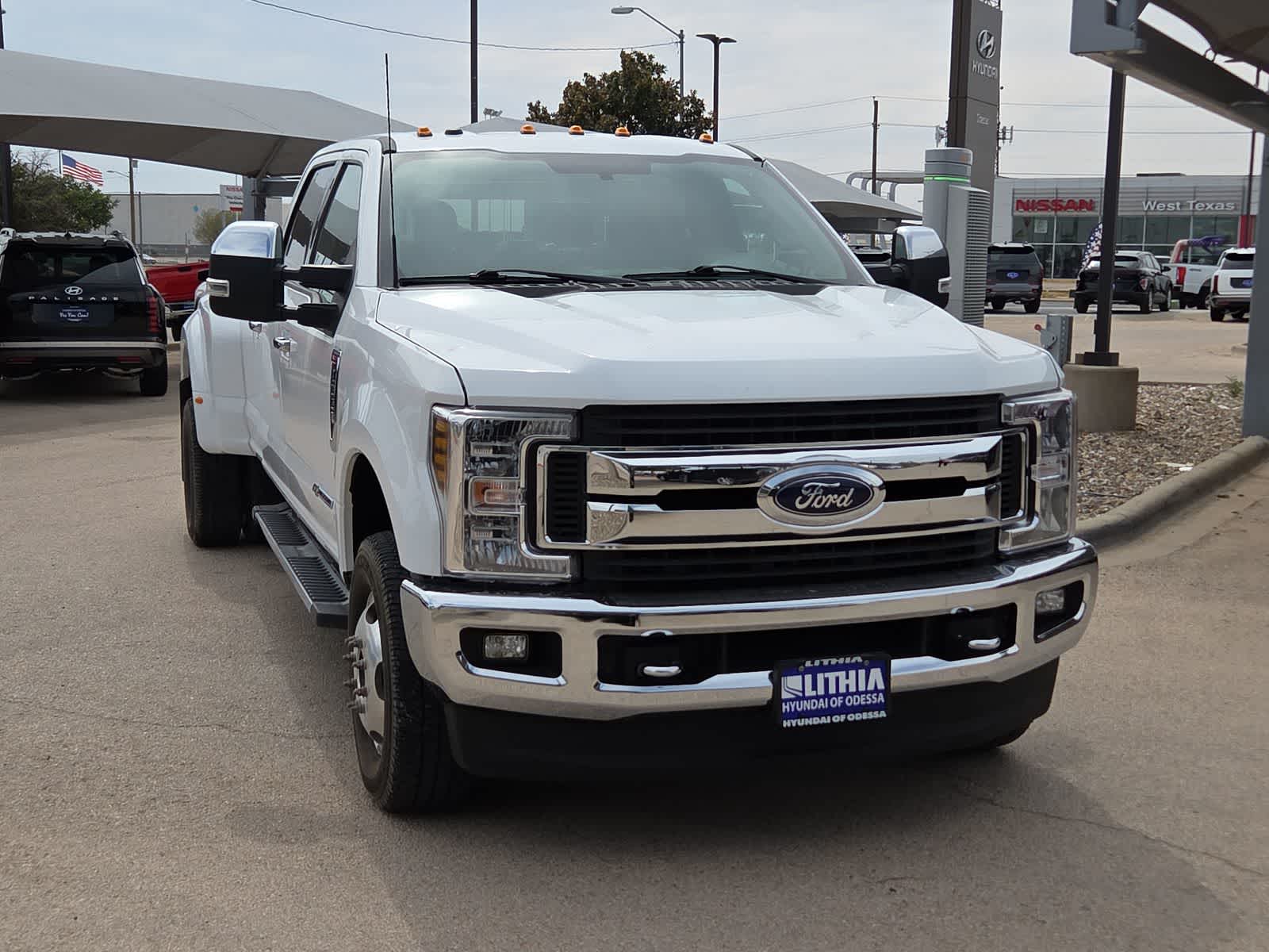 2019 Ford Super Duty F-350 DRW Pickup XLT