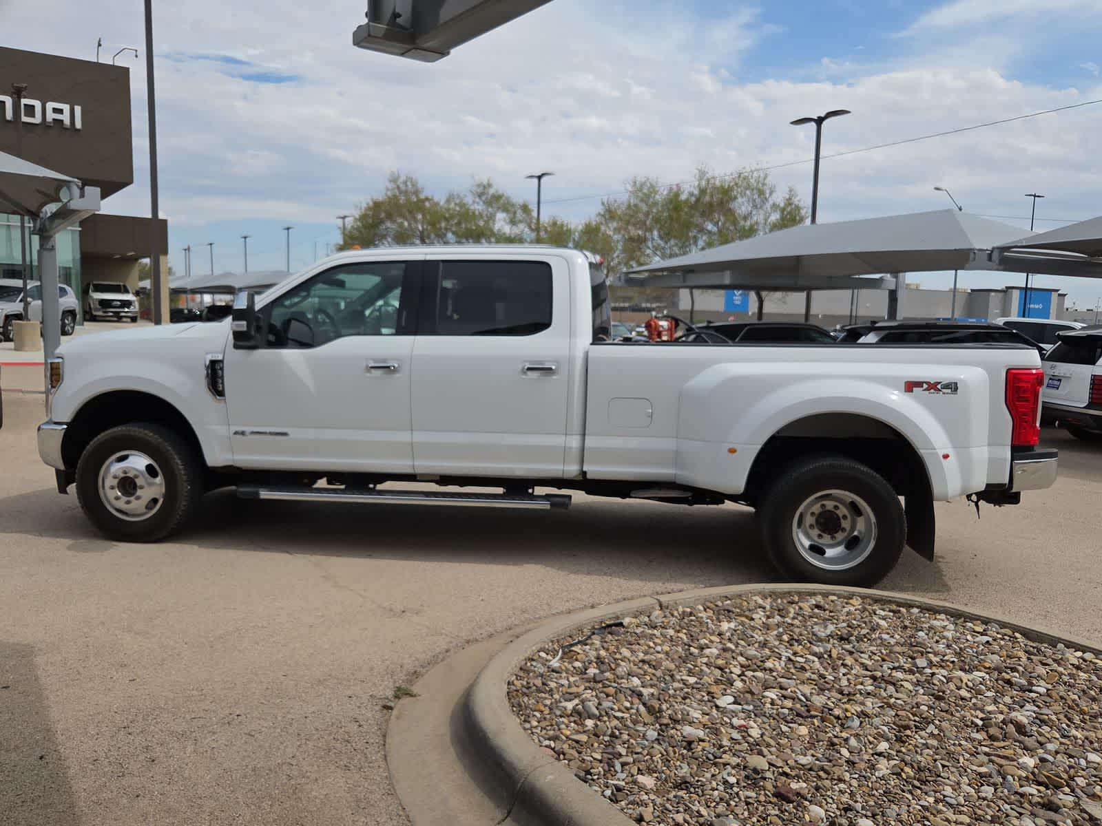 2019 Ford Super Duty F-350 DRW Pickup XLT