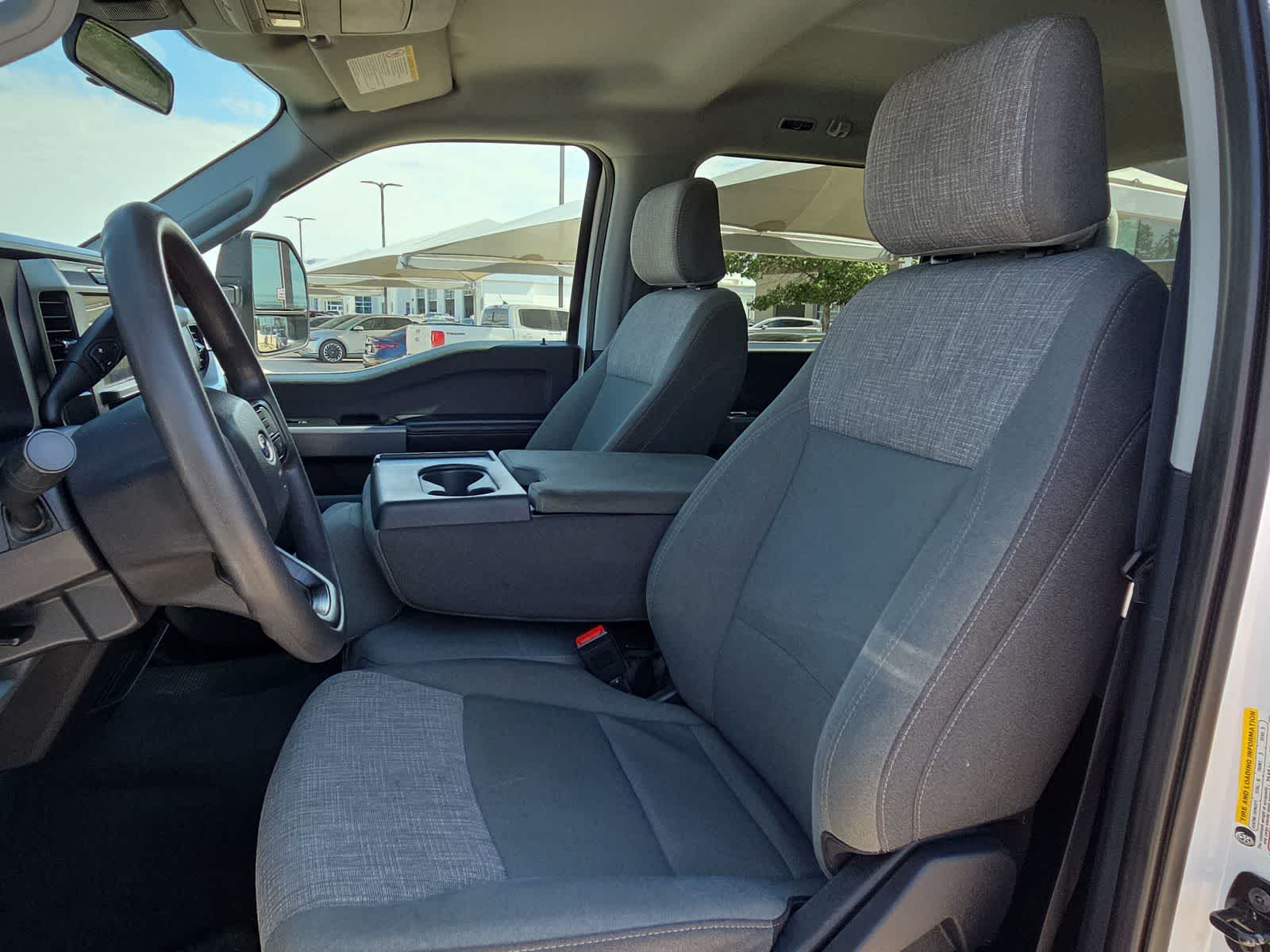 2025 Ford Super Duty F-350 DRW Pickup XLT