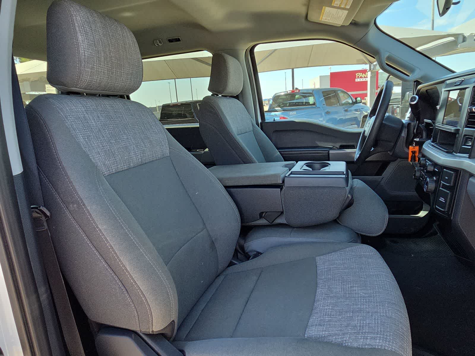 2025 Ford Super Duty F-350 DRW Pickup XLT
