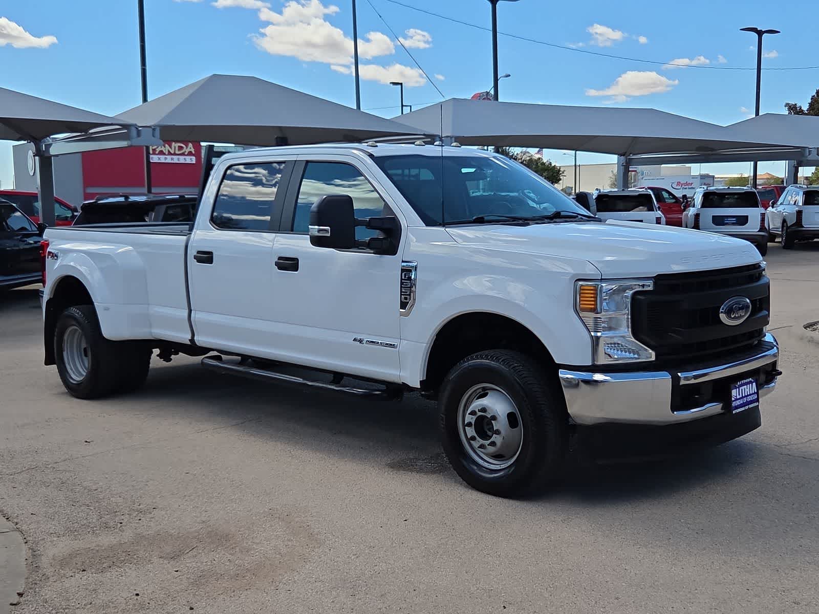 2022 Ford Super Duty F-350 DRW Pickup XL