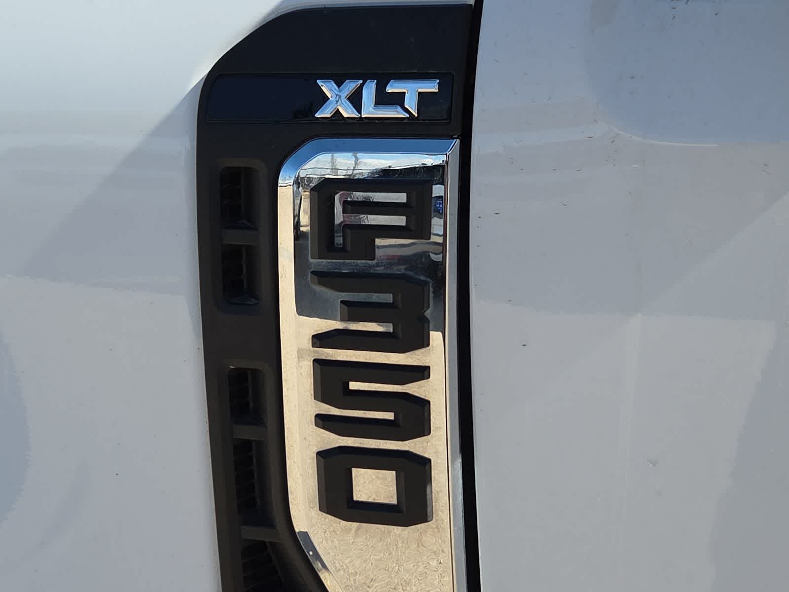 2025 Ford Super Duty F-350 DRW Pickup XLT