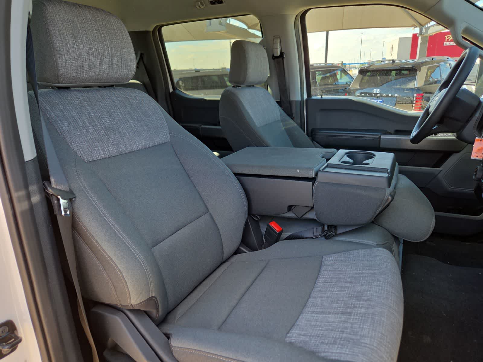 2025 Ford Super Duty F-350 DRW Pickup XLT