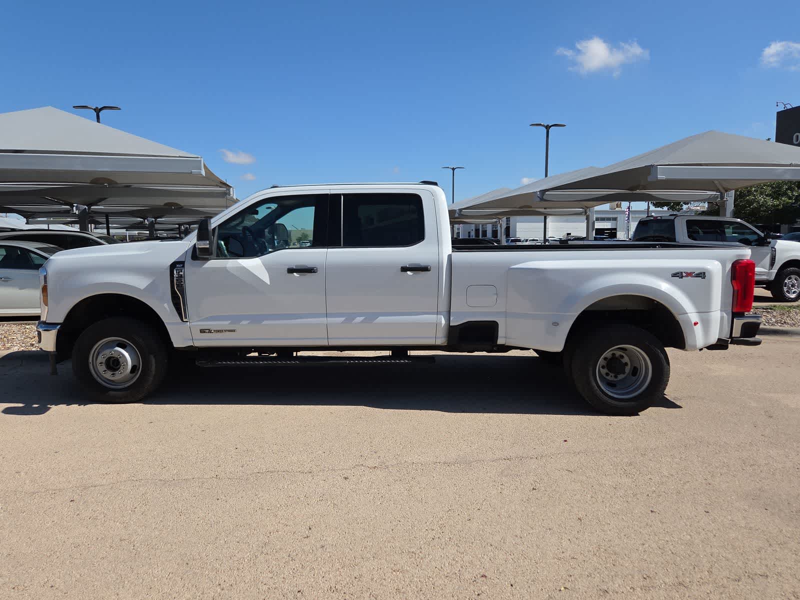 2025 Ford Super Duty F-350 DRW Pickup XLT