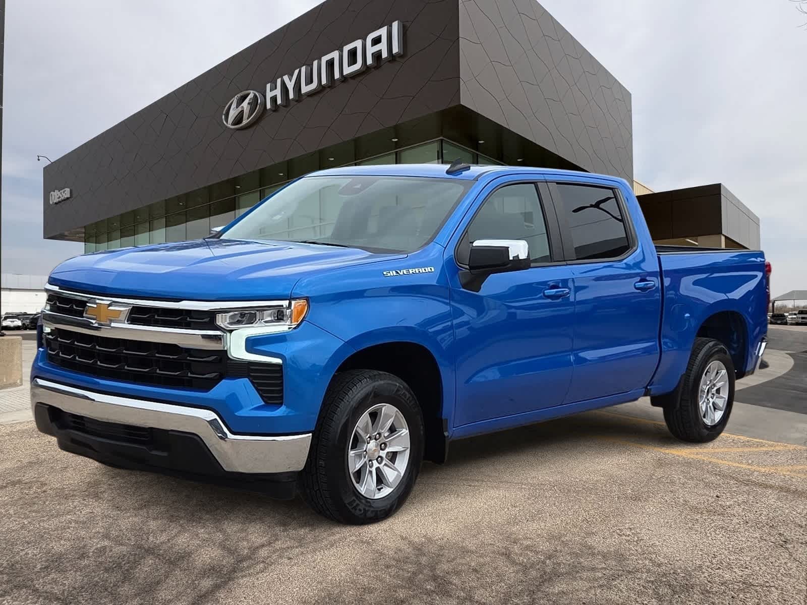 2025 Chevrolet Silverado 1500 LT