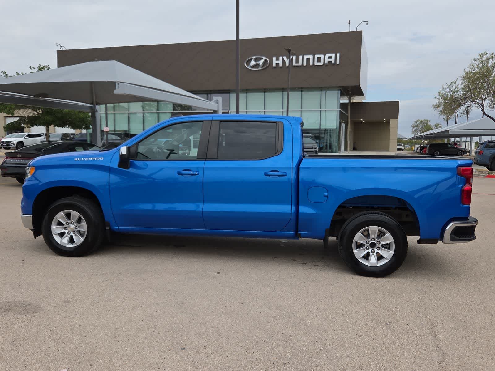 2025 Chevrolet Silverado 1500 LT