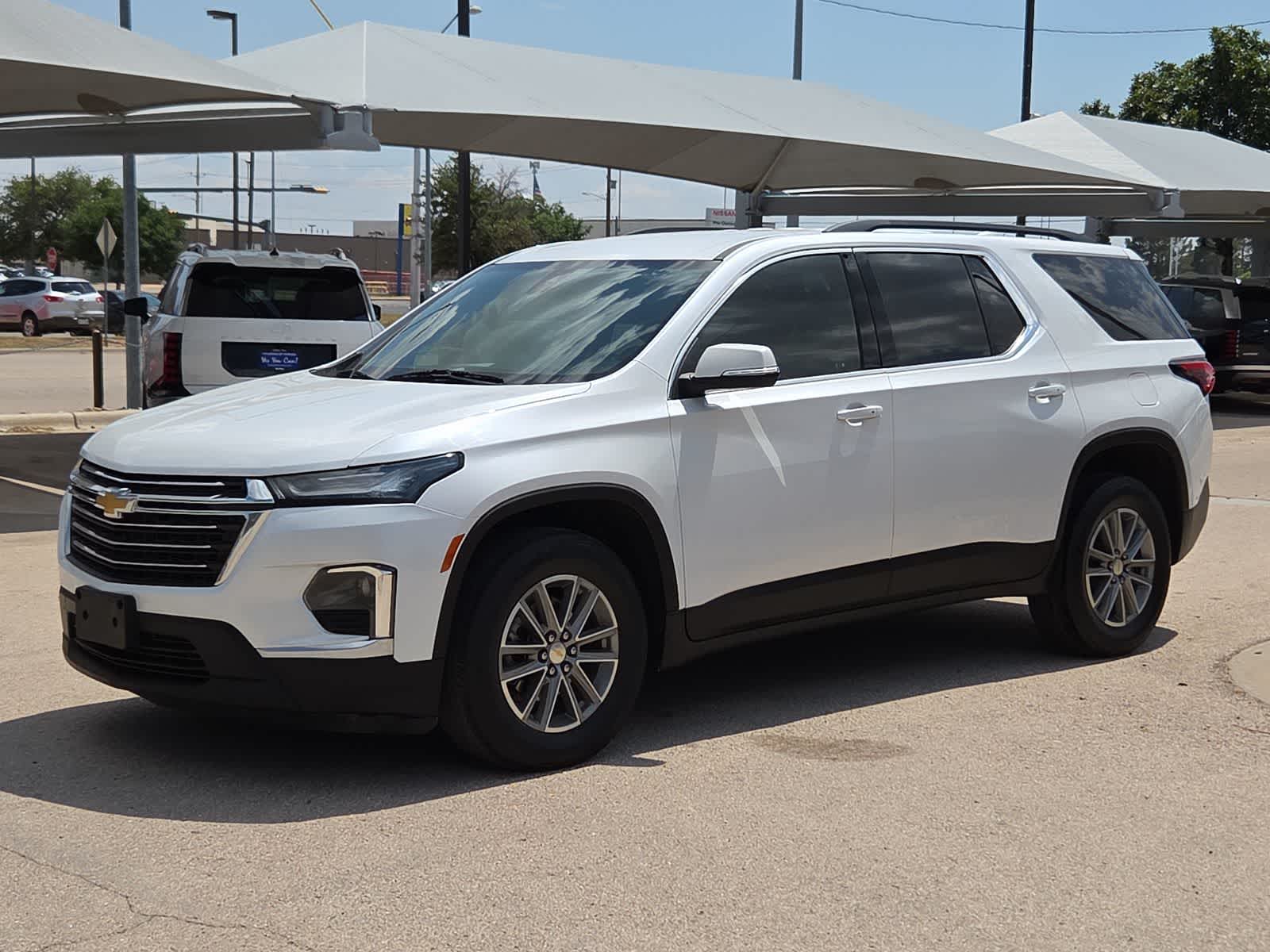 2023 Chevrolet Traverse LT Leather