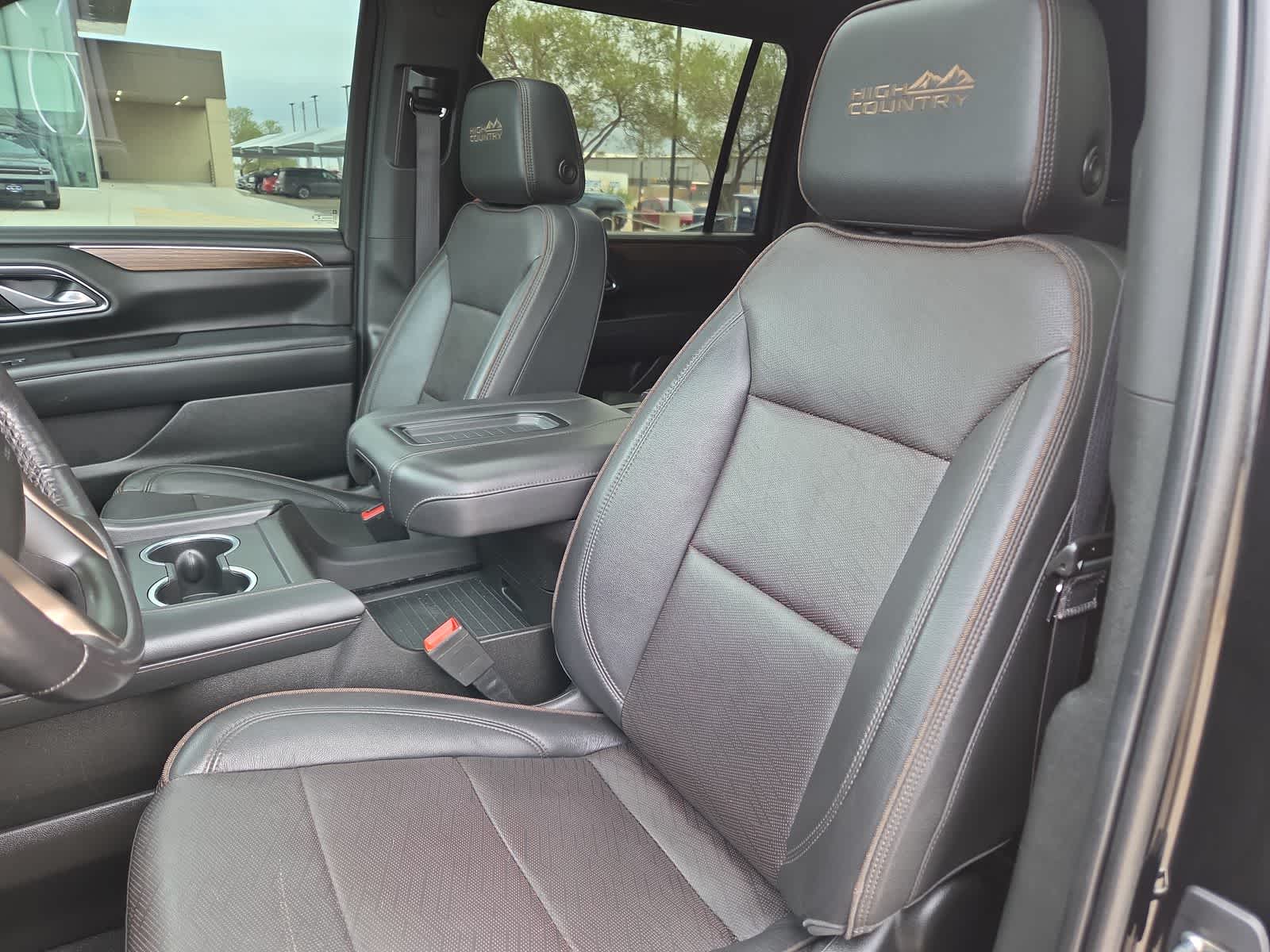 2022 Chevrolet Suburban High Country