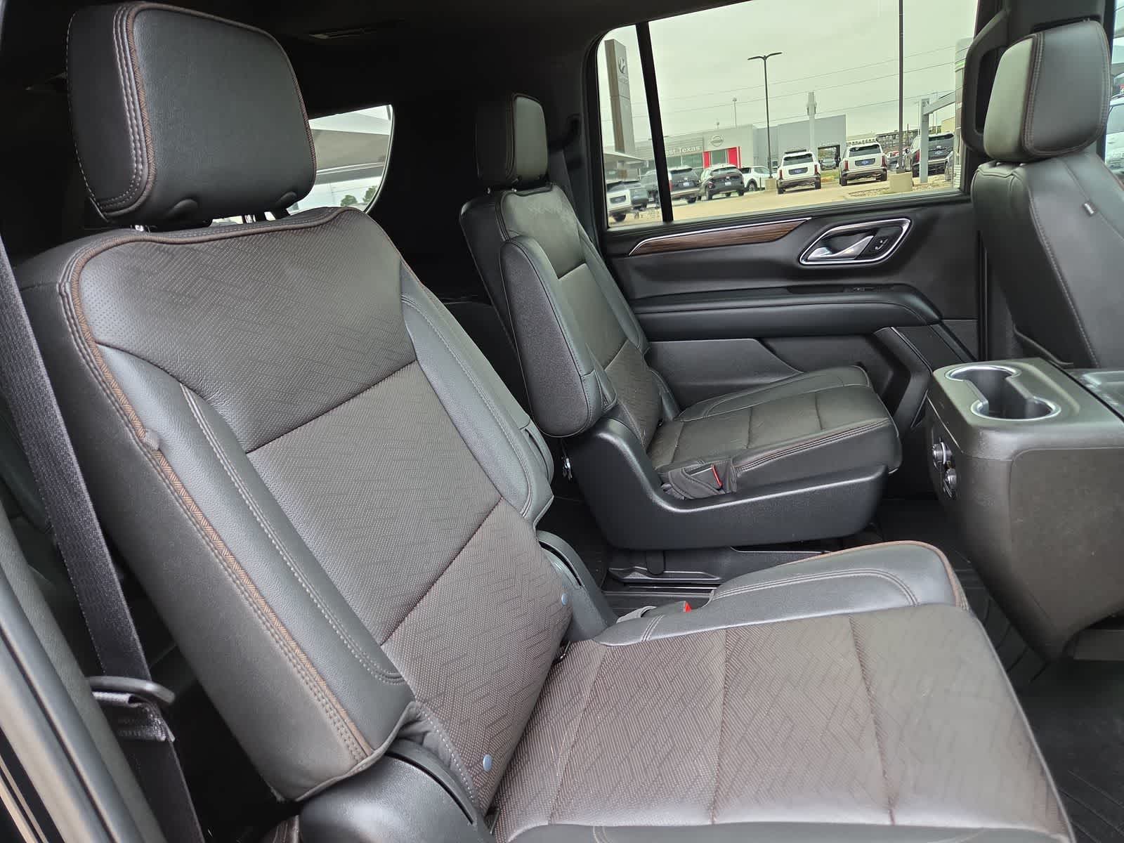 2022 Chevrolet Suburban High Country