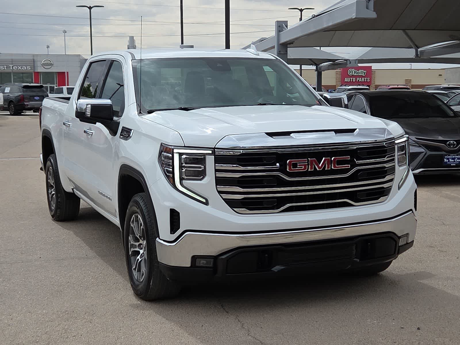 2025 GMC Sierra 1500 SLT