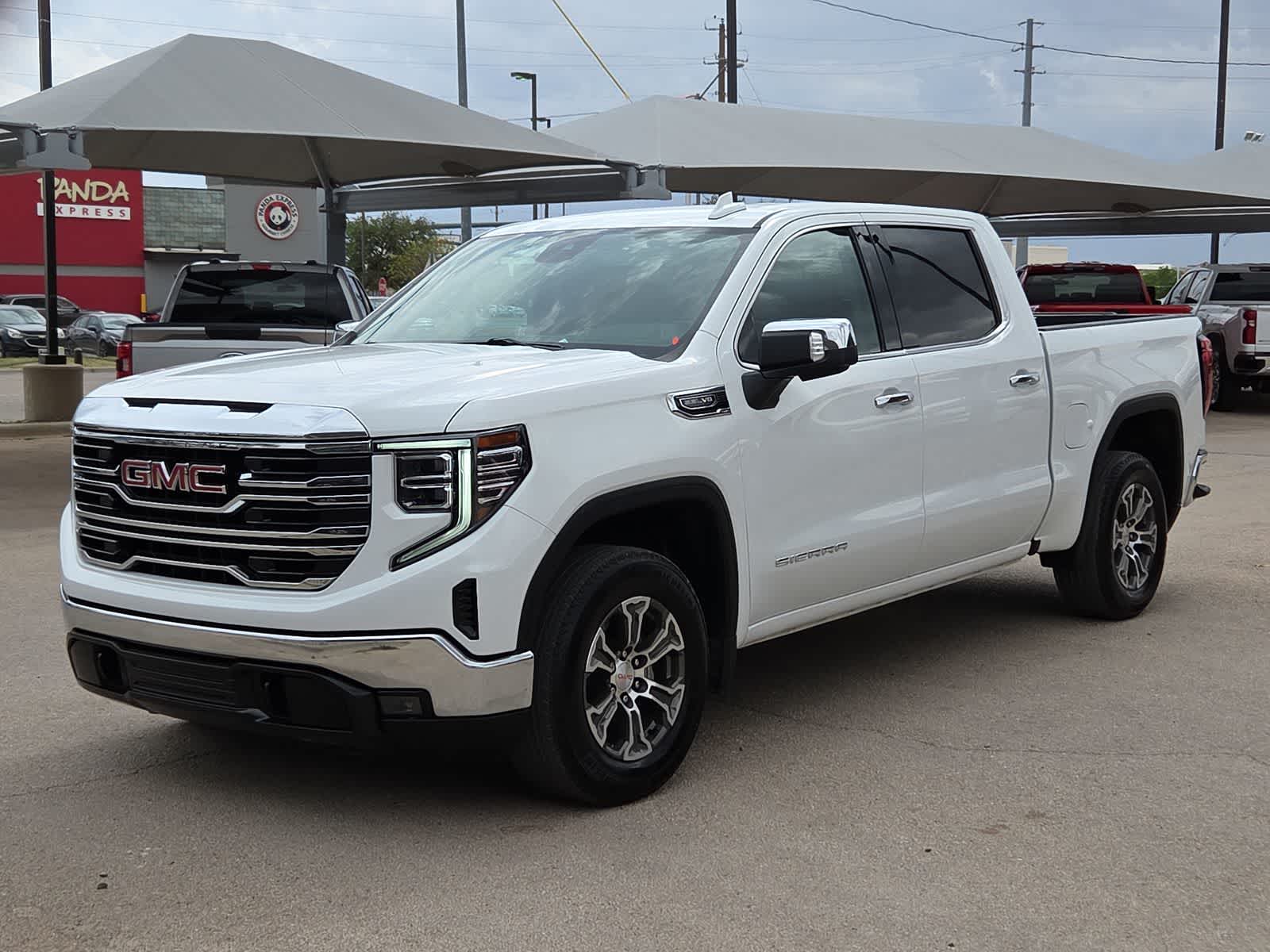2025 GMC Sierra 1500 SLT