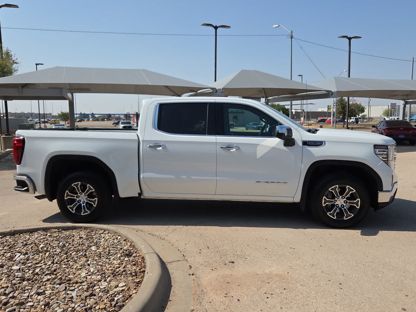 2025 GMC Sierra 1500 SLT