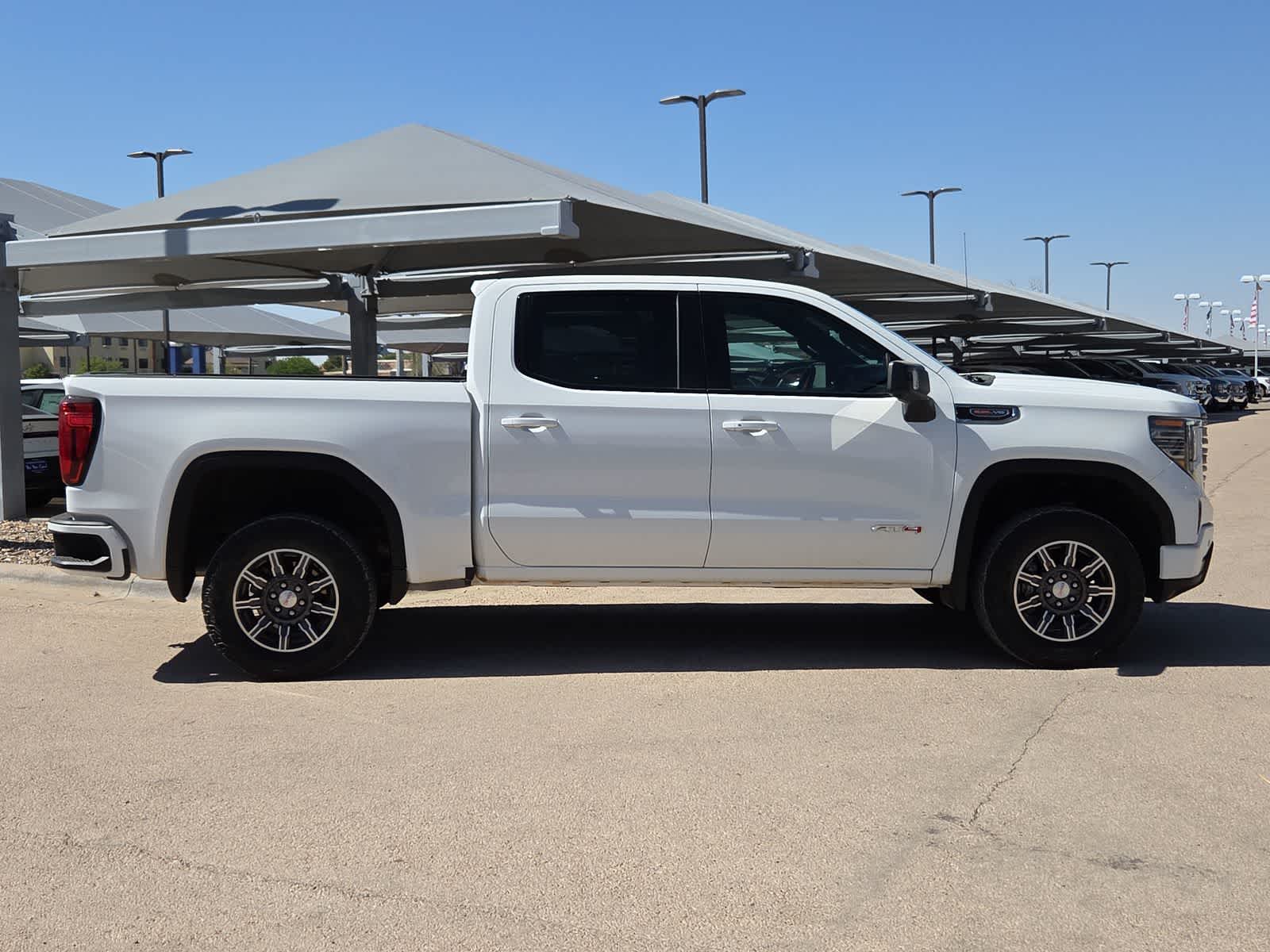 2025 GMC Sierra 1500 AT4