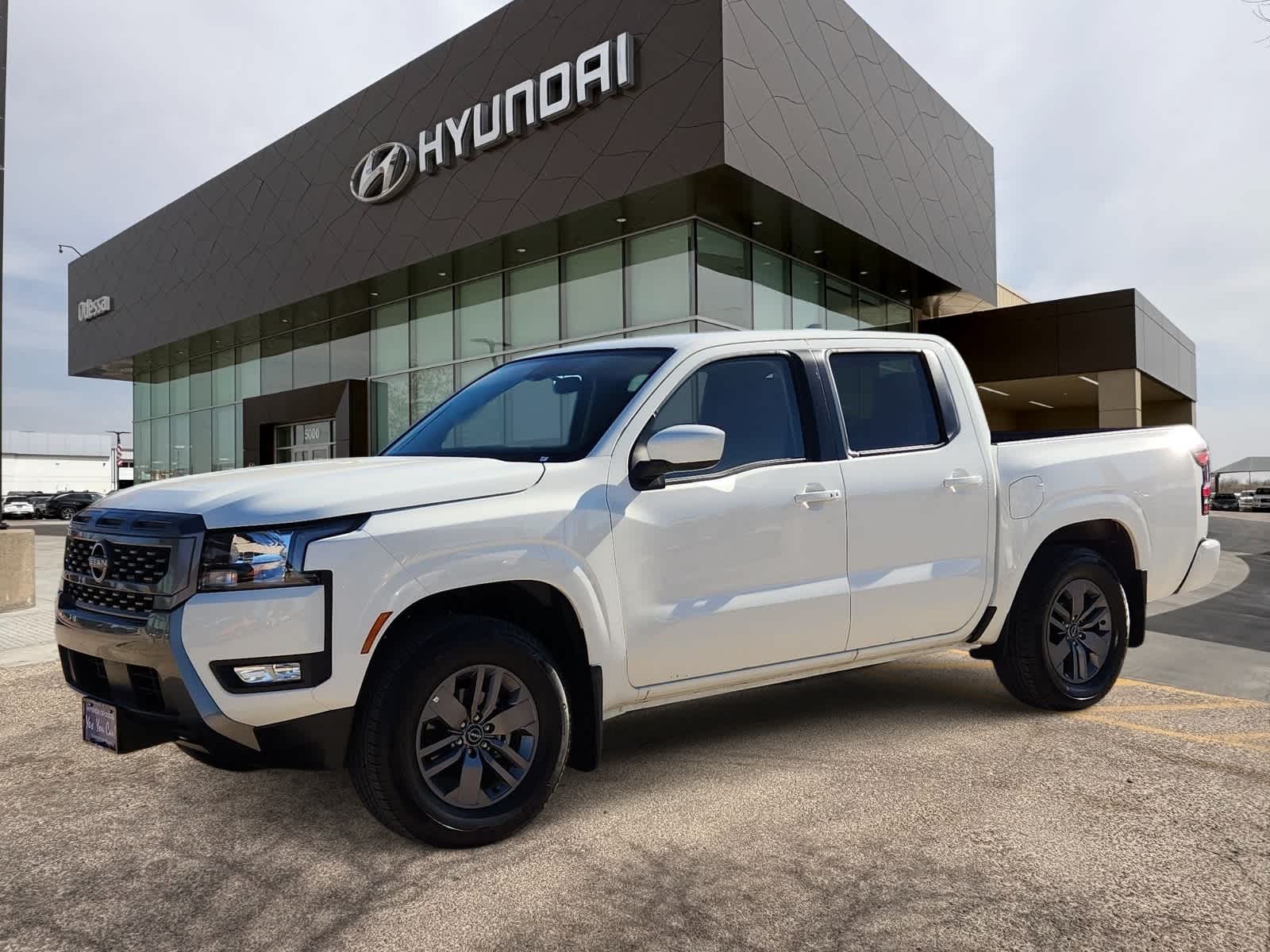 2025 Nissan Frontier SV