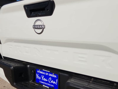 2025 Nissan Frontier SV