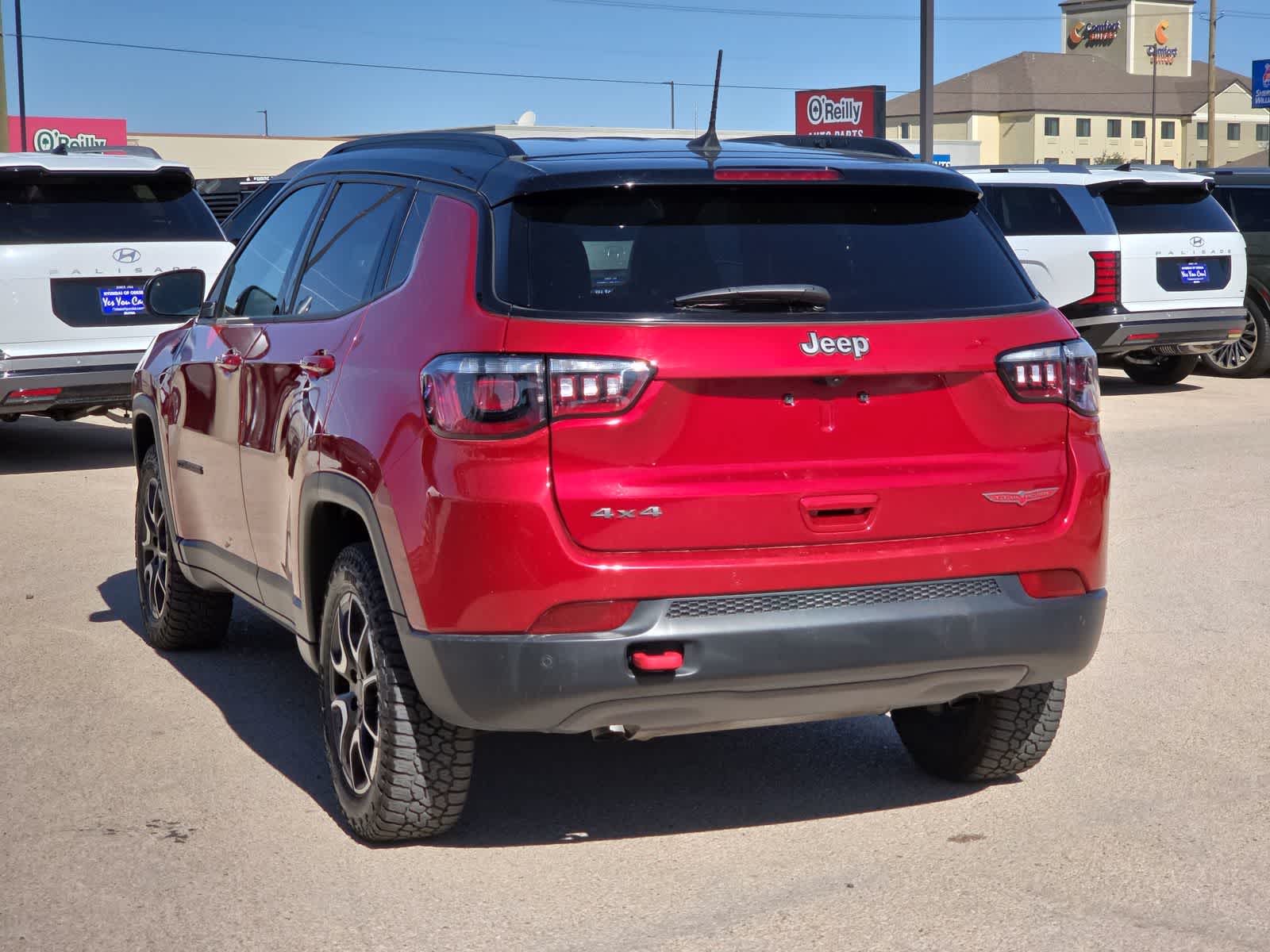 2025 Jeep Compass Trailhawk