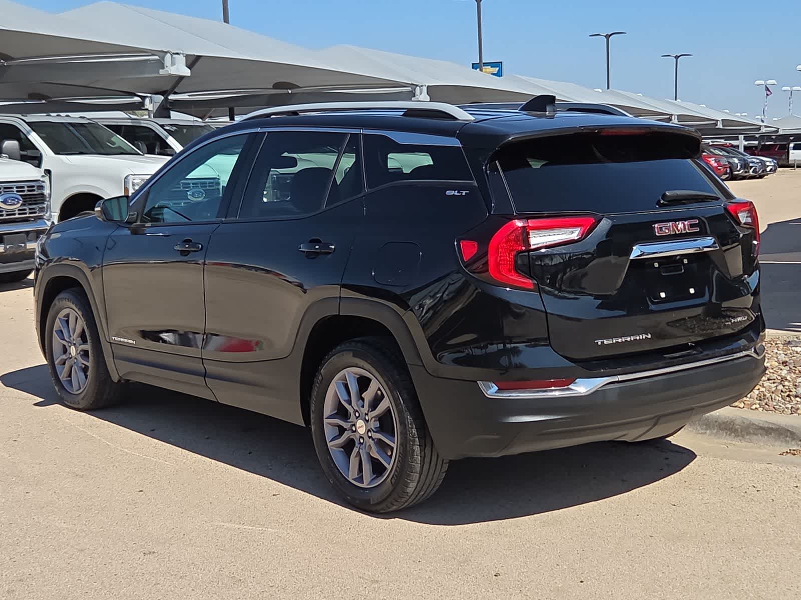 2023 GMC Terrain SLT