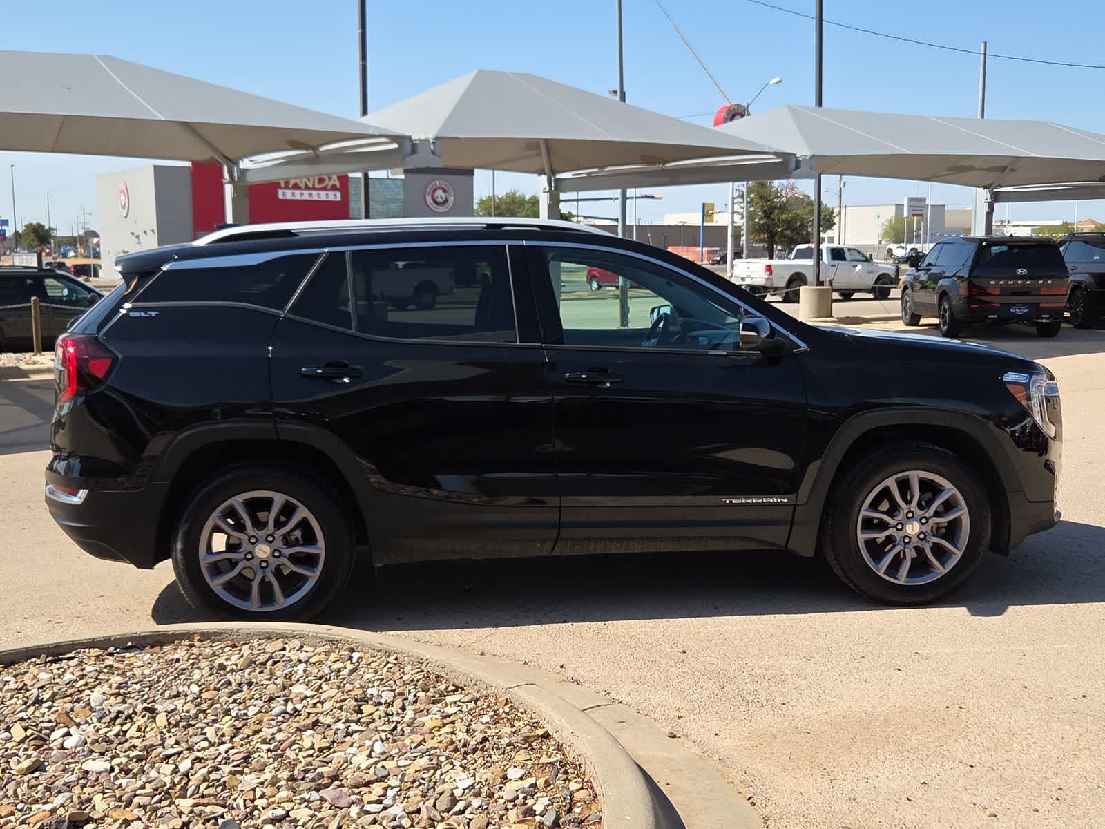2023 GMC Terrain SLT