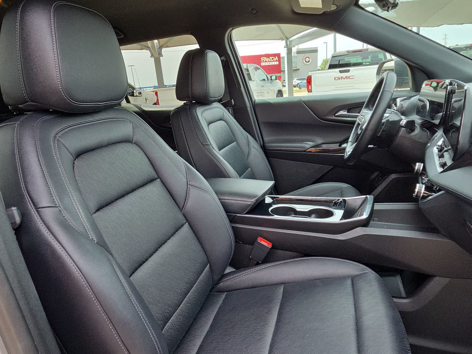 2025 Chevrolet Equinox FWD LT