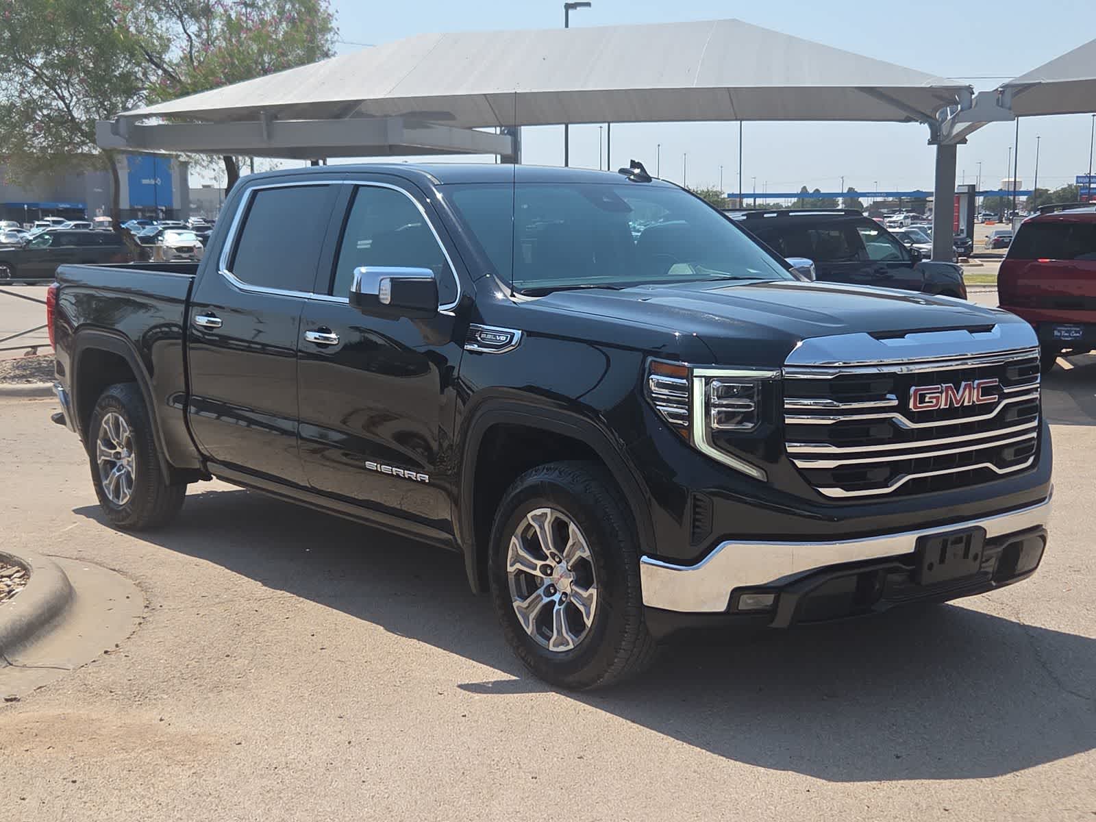 2025 GMC Sierra 1500 SLT