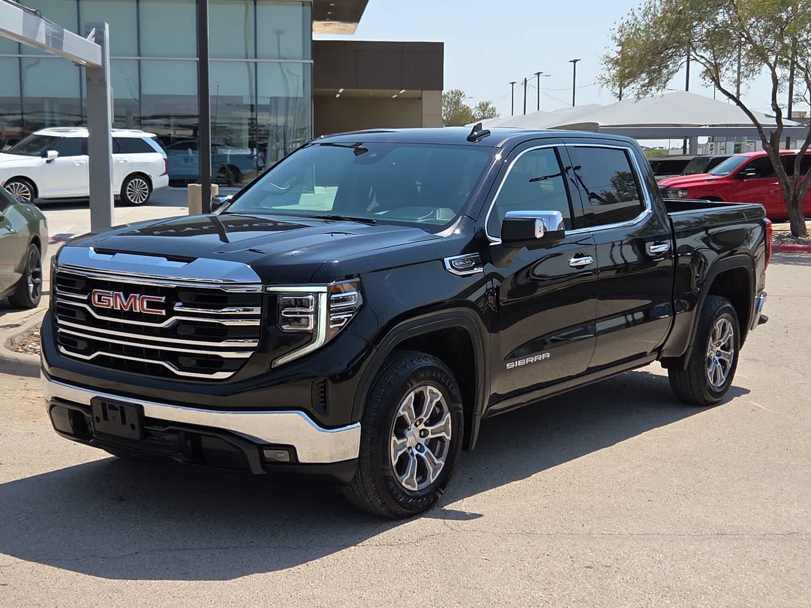2025 GMC Sierra 1500 SLT