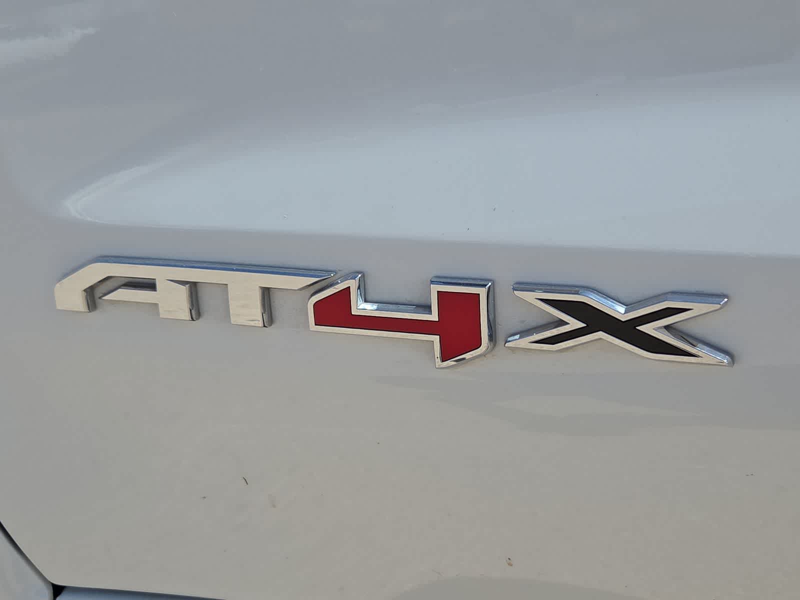 2024 GMC Sierra 1500 AT4X