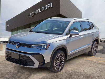 2026 Volkswagen Taos SE